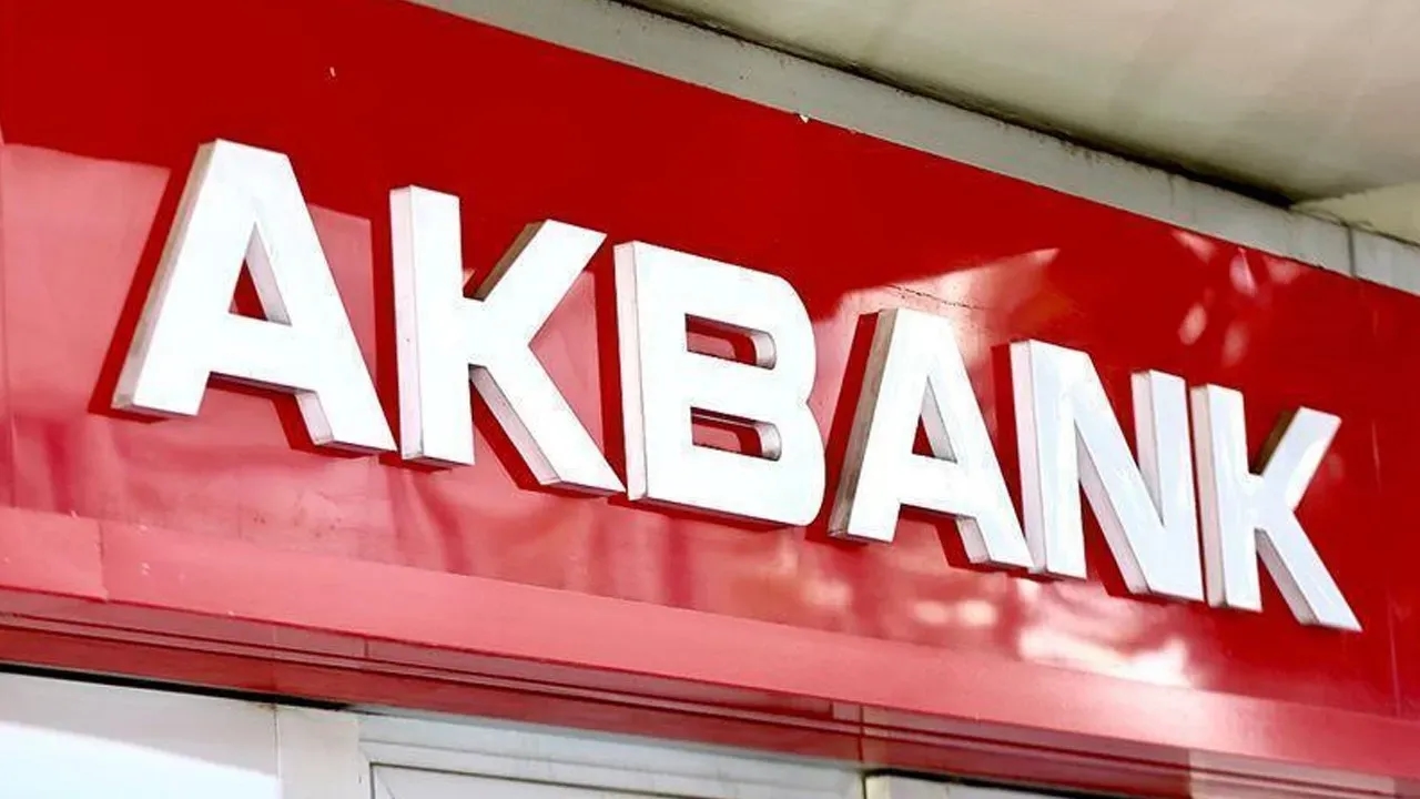 Akbank’tan Yılbaşı Hediyesi: 2 bin 500 TL Verecek!