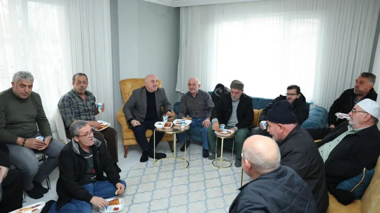 Başkan Muzaffer Bıyık’tan duygu dolu Mevlit ziyareti Vatandaşlarla buluşmaya devam ediyor