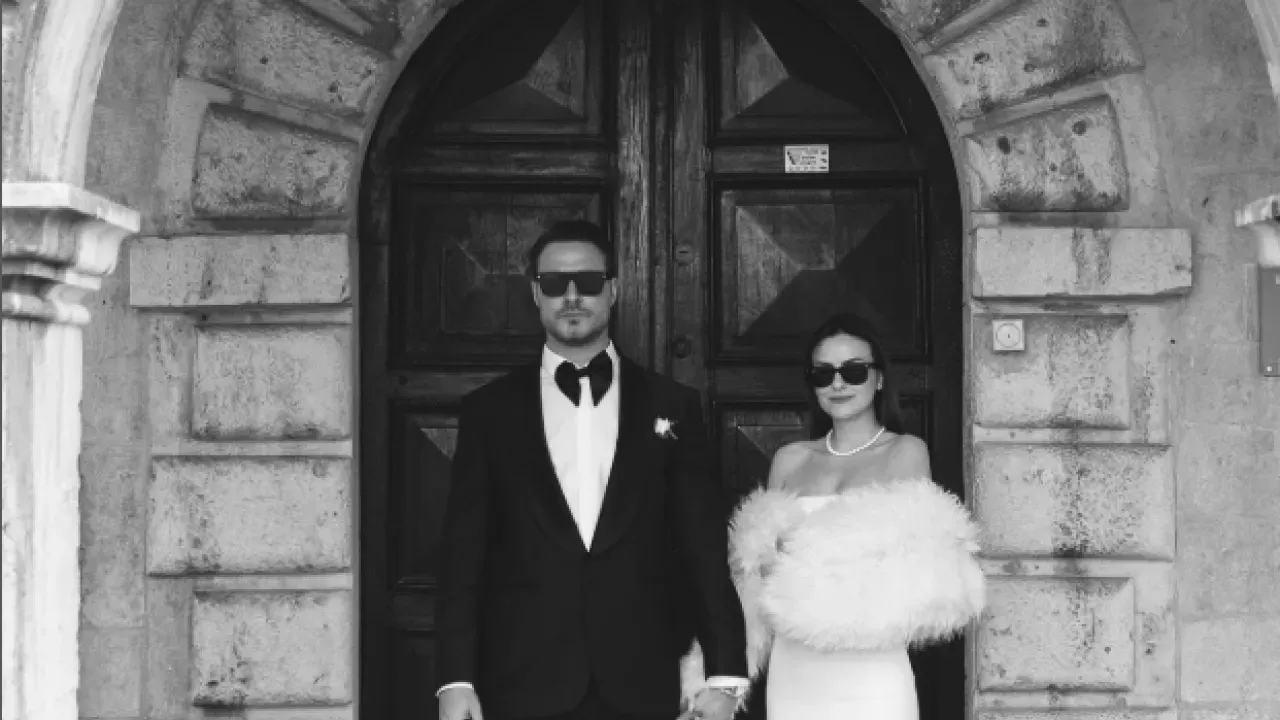 Burak Çelik'ten "En Güzel Sürpriz"! Yakışıklı Oyuncu Baba Mı Oluyor?