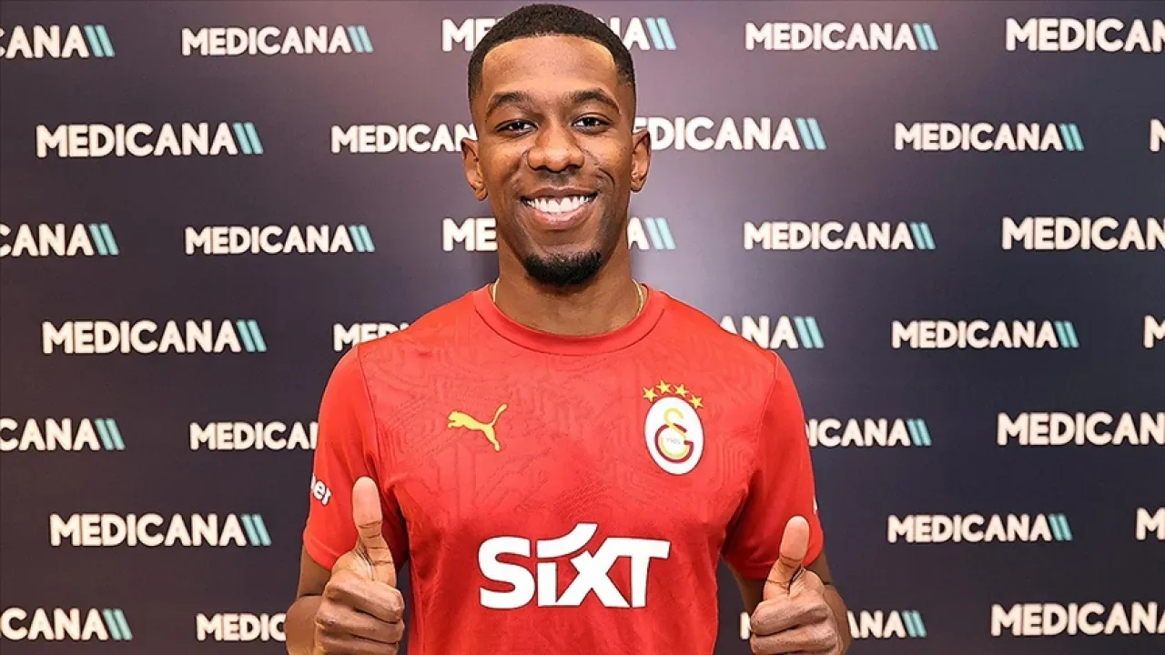 Carlos Cuesta Galatasaray'da! Kim Bu Sürpriz Transfer?
