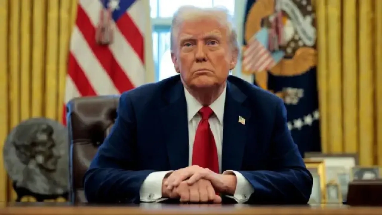 Donald Trump "Yarın Büyük Bir Gece Olacak"  Beklentiler ve Spekülasyonlar Artıyor