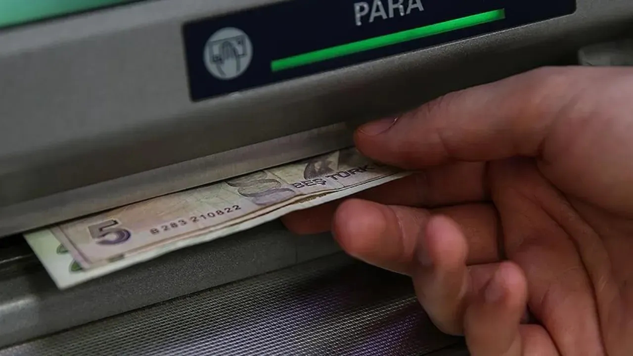 Emeklilere Zamlı Maaşlar Bu Ay Yatıyor Mu? Maaş Farkı Ne Zaman Verilecek?