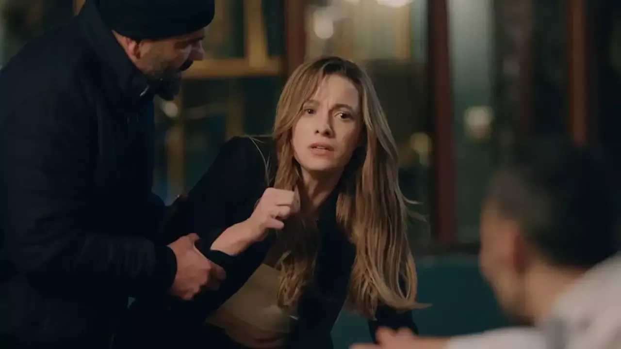 Gaddar Dizisi Aydan Kimdir? Gaddar Dizisinin Aydan'ı Sümeyye Aydoğan Kimdir, Nerelidir, Kaç Yaşındadır? Sümeyye Aydoğan'ın Oynadığı Diziler Hangileri?