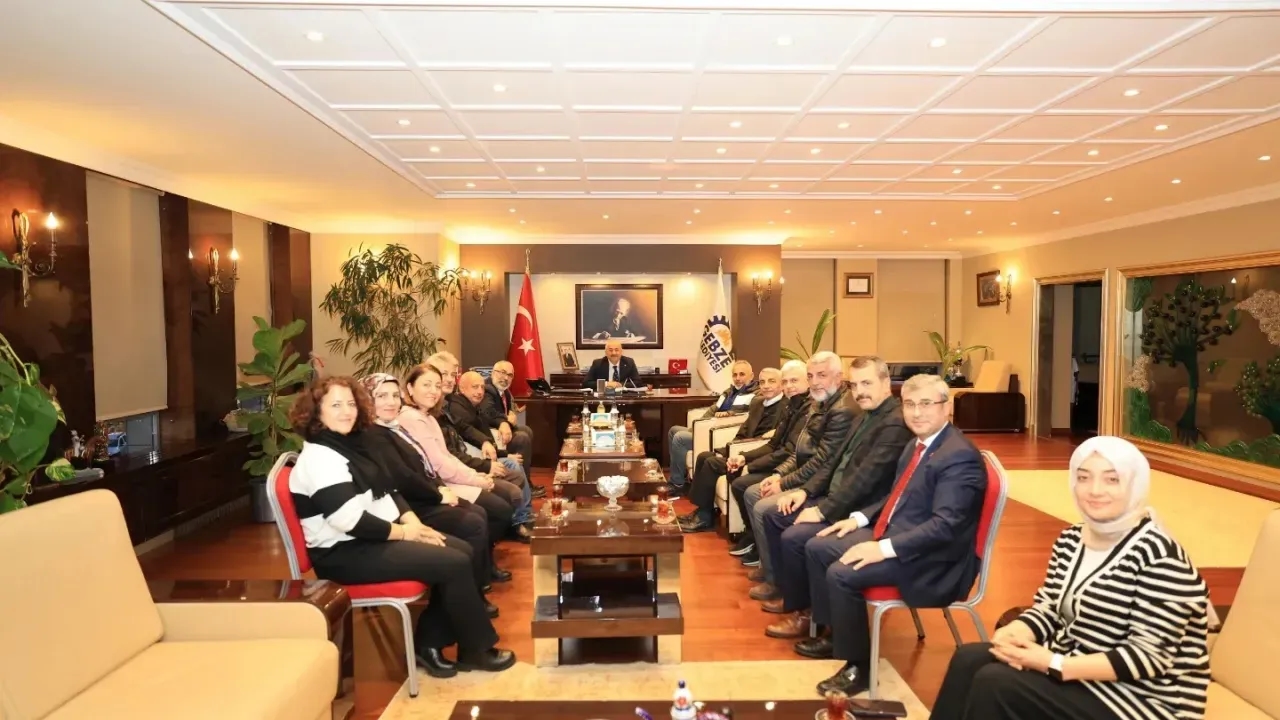 Gebze Belediye Başkanı Zinnur Büyükgöz’den Emektar Çalışanlara Duygusal Veda