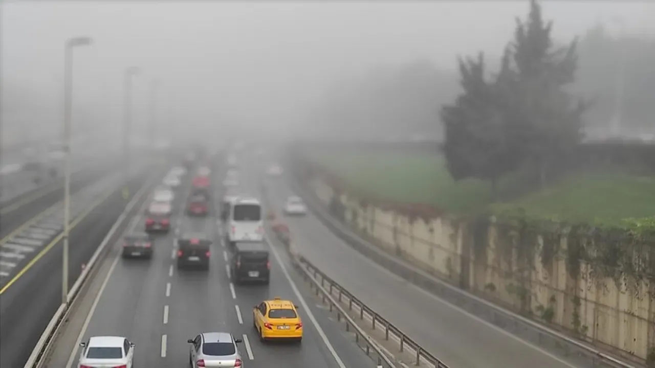 Image for İstanbul'da sabah saatlerinde sis etkili oldu: