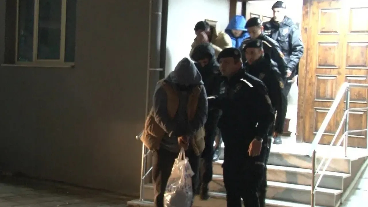 İzmir'de Bahis Çetesine Operasyon: 57 Kişi Gözaltına Alındı
