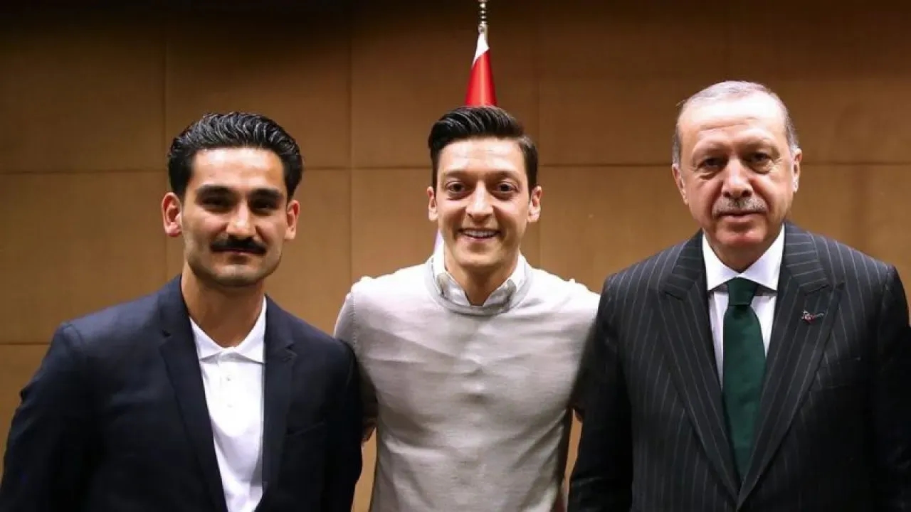 Mesut Özil: "Uygur Türkleri Zulmünü Duyurmak İçin Büyük Bedel Ödedim"