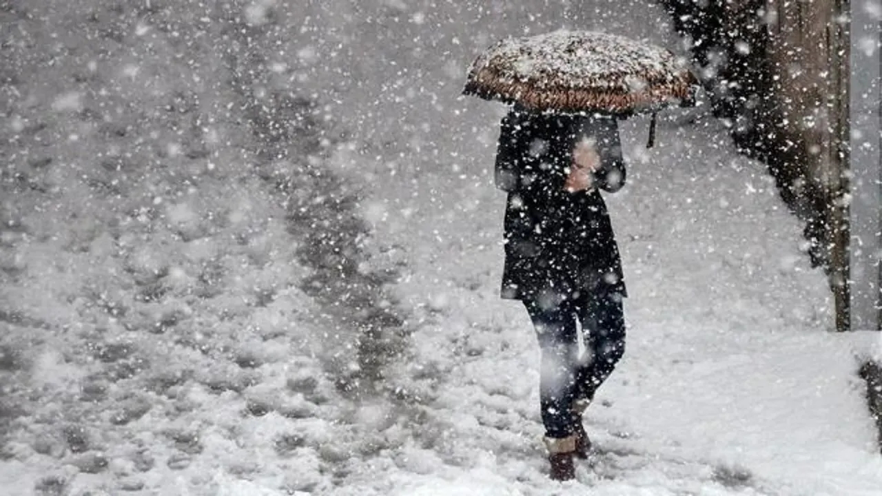 Meteorolojiden Uyarı: Kar ve Sağanak Yağmur Geri Geliyor!