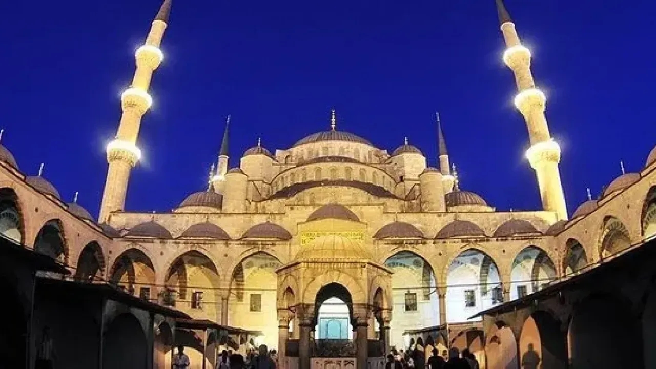 Ramazan’a Kaç Gün Kaldı? İlk Sahur ve Oruç Ne Zaman? Diyanet Ramazan Takvimi Açıklandı!
