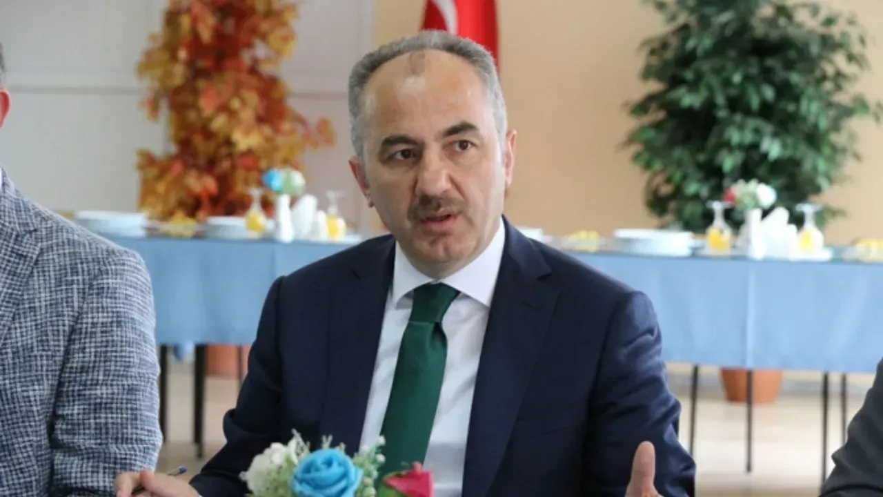 Rize Belediye Başkanlığı Ak Parti Adayı Rahmi Metin Oldu. Başkan Adayı Rahmi Metin Kimdir?