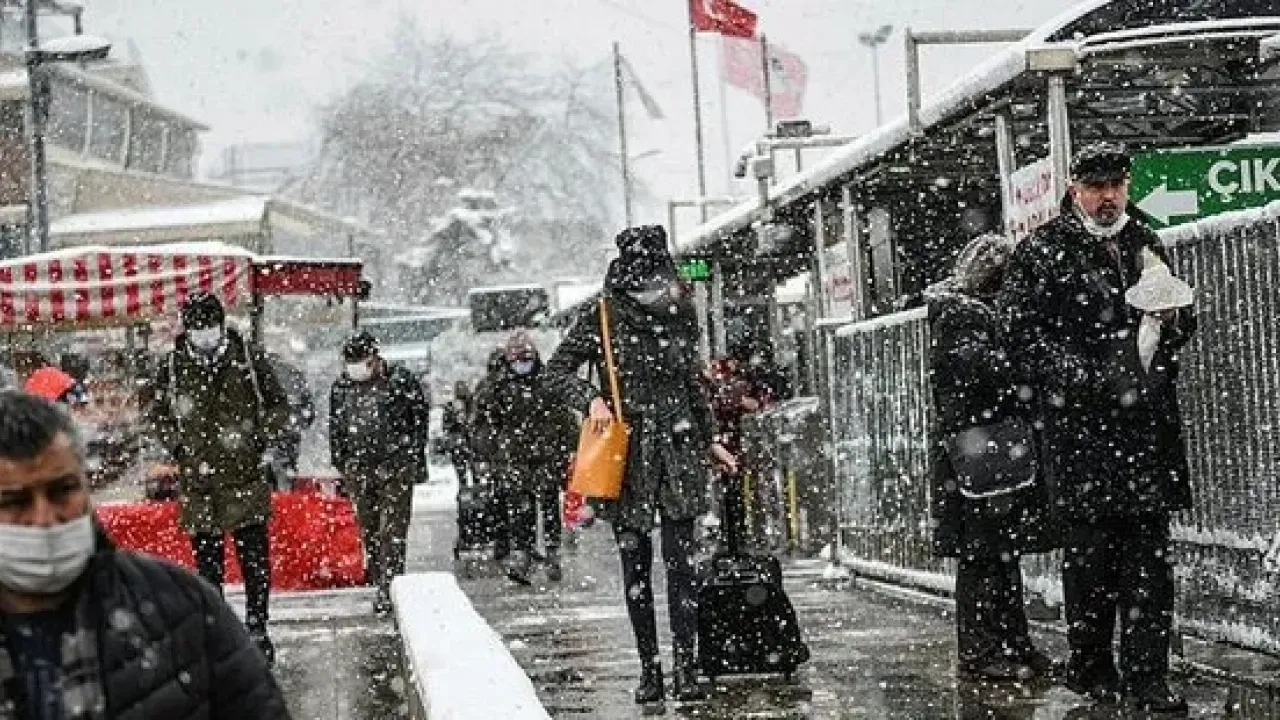 Image for SON DAKİKA: Hafta Sonu İstanbul’da Yoğun Kar Yağışı Bekleniyor – Meteoroloji Uzmanı Adil Tek’ten Uyarı!