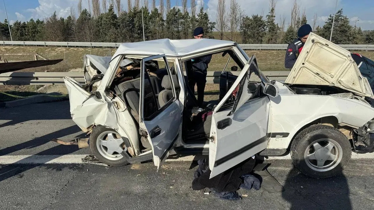 TEM’de Korkunç Kaza! Üç Kişi Hayatını Kaybetti!
